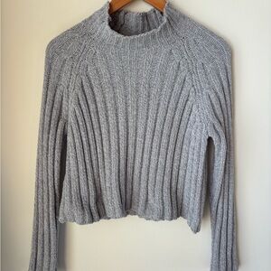 American Eagle Gray Ribbed Women's Sweater.